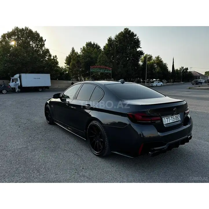 BMW 5 Series Bild 5