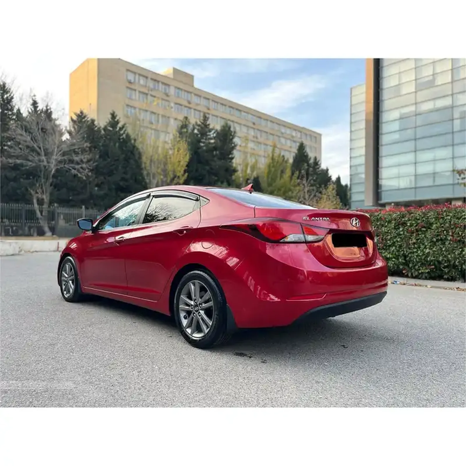 Hyundai Elantra صورة 4